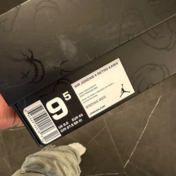 Jordan 4 Retro Kaws - Picture 8 of 8